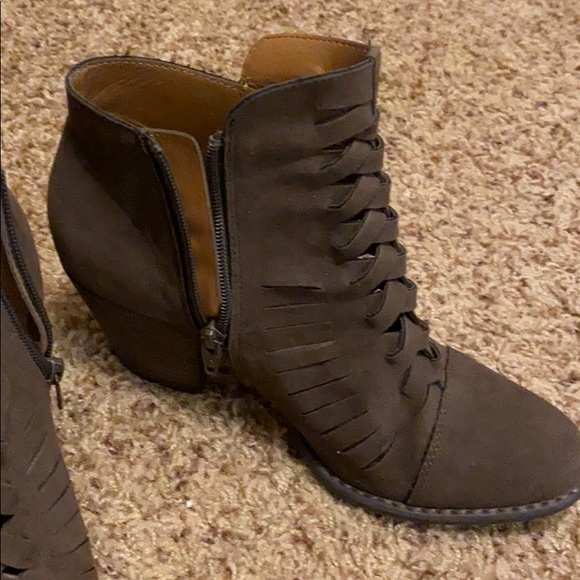 Shoe Boots - Picture 3 of 5